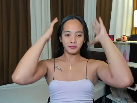 URHottestAngel online show from 11/09/25, 05:00