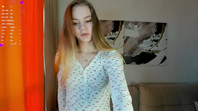 Snapshot of Angel_oci chatting on 10/21/25, 01:01 Angel oci online show from 10/21/25, 01:01