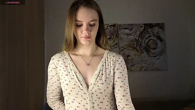 Snapshot of Angel_oci chatting on 11/19/25, 01:44 Angel oci online show from 11/19/25, 01:44