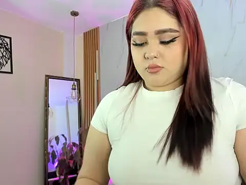 Snapshot of im_bunny__ chatting on 10/14/25, 12:06 im bunny online show from 10/14/25, 12:06