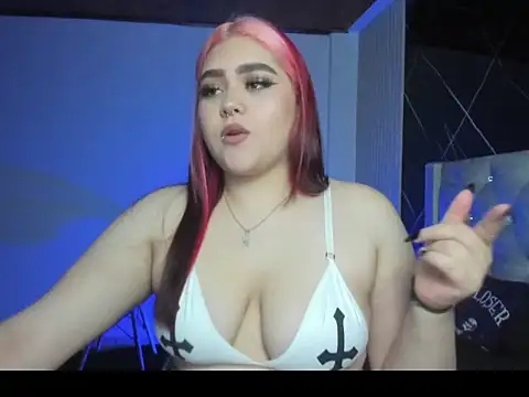 Snapshot of im_bunny__ chatting on 10/30/25, 11:22 im bunny online show from 10/30/25, 11:22