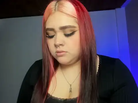 Snapshot of im_bunny__ chatting on 11/05/25, 11:43 im bunny online show from 11/05/25, 11:43