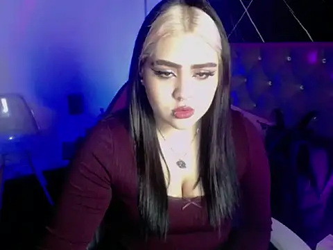 Snapshot of im_bunny__ chatting on 11/14/25, 11:42 im bunny online show from 11/14/25, 11:42