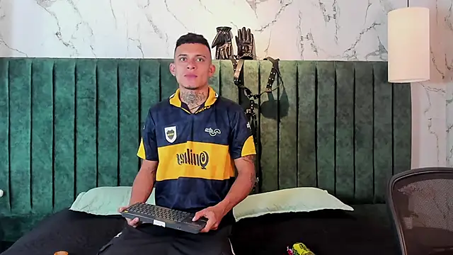 MrJustin  online show from 11/14/25, 08:29