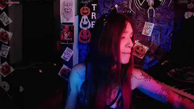 lilithword online show from 10/19/25, 01:12