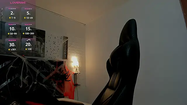 iamCharlotte19 online show from 10/24/25, 08:05