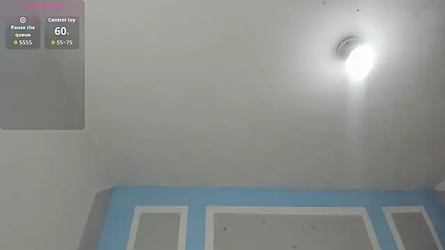 iamCharlotte19 online show from 11/11/25, 06:30