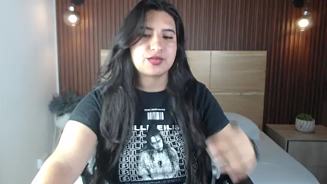 Snapshot of alice_coopperx chatting on 10/10/25, 12:26 alice coopperx online show from 10/10/25, 12:26