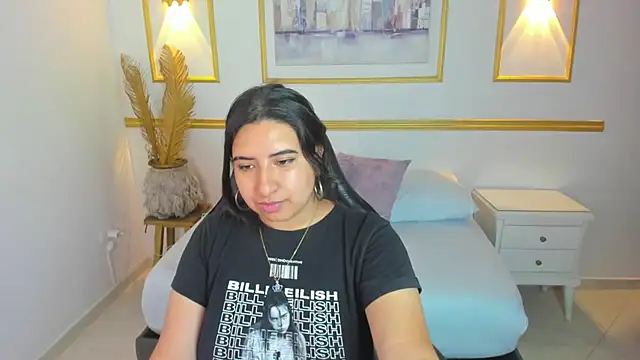 Snapshot of alice_coopperx chatting on 11/10/25, 12:37 alice coopperx online show from 11/10/25, 12:37