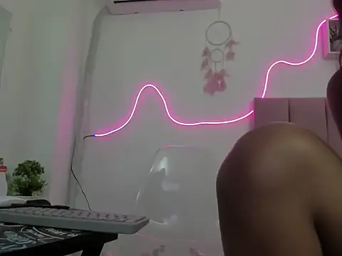 Meyparker online show from 10/28/25, 11:18