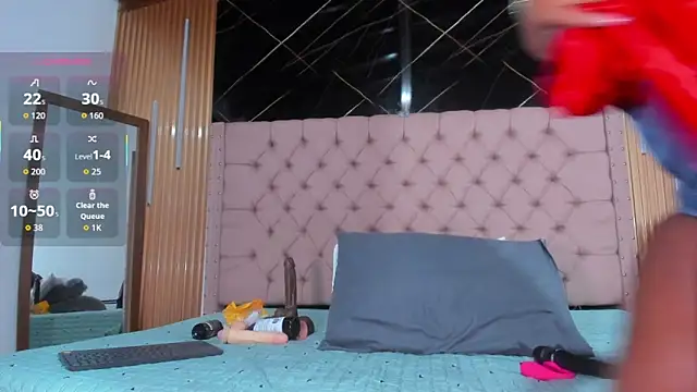 Snapshot of Emily_Brown18 chatting on 10/18/25, 03:53 Emily Brown18 online show from 10/18/25, 03:53