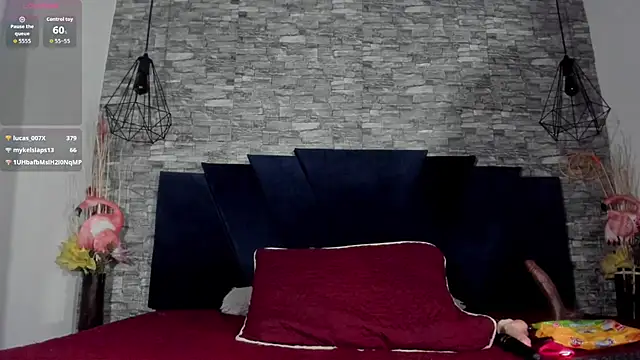 Snapshot of Emily_Brown18 chatting on 11/20/25, 04:23 Emily Brown18 online show from 11/20/25, 04:23