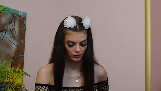 LaylaaDiamond online show from 11/20/25, 04:23