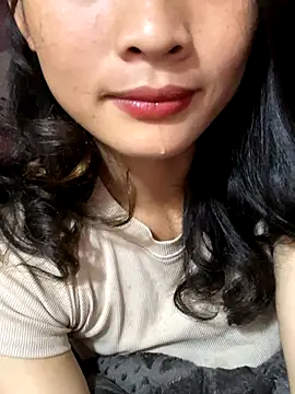 Kieu xxx online show from 10/17/25, 02:48