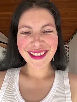 Snapshot of Mia_salinass chatting on 09/23/25, 05:16 Mia salinass online show from 09/23/25, 05:16