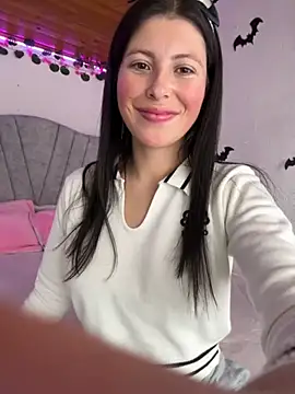 Snapshot of Mia_salinass chatting on 10/30/25, 07:58 Mia salinass online show from 10/30/25, 07:58