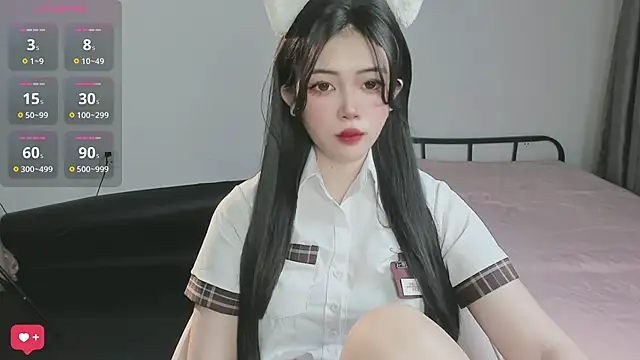 Snapshot of Sparkly_Candy chatting on 09/21/25, 02:29 Sparkly Candy online show from 09/21/25, 02:29