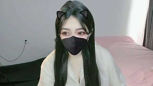 Snapshot of Sparkly_Candy chatting on 09/29/25, 02:38 Sparkly Candy online show from 09/29/25, 02:38