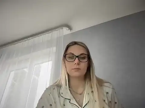 NikexPretty online show from 10/20/25, 08:15