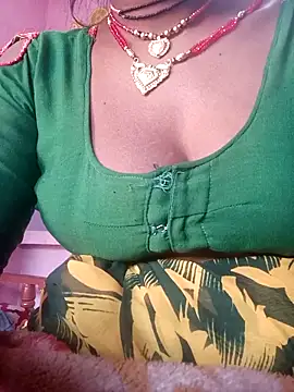 Snapshot of BoldAlia89 chatting on 11/17/25, 08:31 BoldAlia89 online show from 11/17/25, 08:31