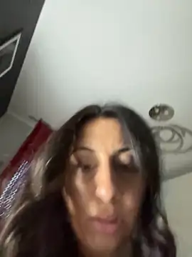 BabyLeopard online show from 11/05/25, 03:12