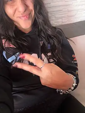 BabyLeopard online show from 11/06/25, 10:16