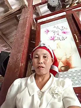 Snapshot of me-cute chatting on 10/09/25, 05:16 me-cute online show from 10/09/25, 05:16