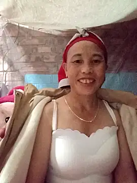 Snapshot of me-cute chatting on 10/09/25, 10:19 me-cute online show from 10/09/25, 10:19