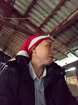 Snapshot of me-cute chatting on 11/02/25, 09:00 me-cute online show from 11/02/25, 09:00