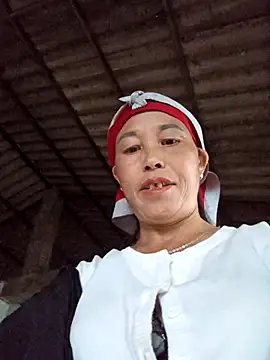 Snapshot of me-cute chatting on 11/07/25, 11:38 me-cute online show from 11/07/25, 11:38