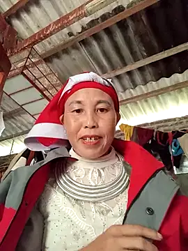 Snapshot of me-cute chatting on 11/14/25, 02:10 me-cute online show from 11/14/25, 02:10