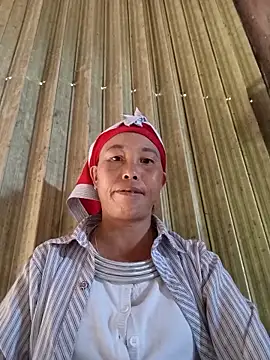 Snapshot of me-cute chatting on 11/15/25, 08:44 me-cute online show from 11/15/25, 08:44