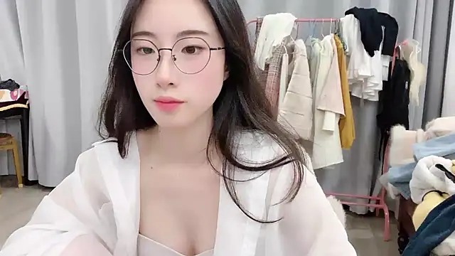 Freya7777 online show from 11/17/25, 04:13