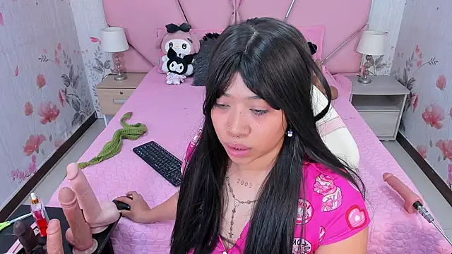 Snapshot of SafiroAgataaa chatting on 10/18/25, 09:59 SafiroAgataaa online show from 10/18/25, 09:59