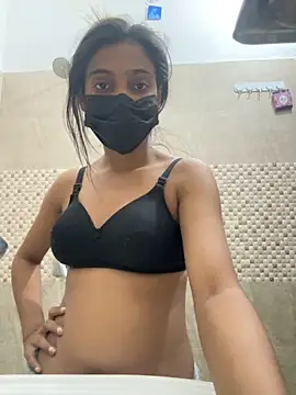 Snapshot of HeerStd chatting on 11/05/25, 03:12 HeerStd online show from 11/05/25, 03:12