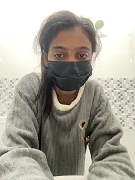 Snapshot of HeerStd chatting on 11/07/25, 01:49 HeerStd online show from 11/07/25, 01:49