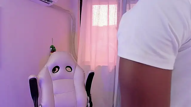 tau montes online show from 11/20/25, 02:28