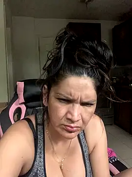 Snapshot of 1986fra chatting on 09/21/25, 04:30 1986fra online show from 09/21/25, 04:30