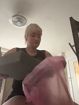 Rozendefotz online show from 10/07/25, 07:38