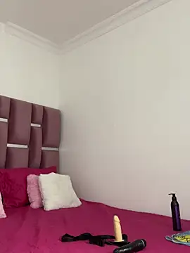 Sophia moons online show from 10/09/25, 12:41