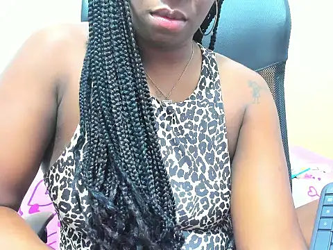 Snapshot of AndreaRossii1 chatting on 09/13/25, 12:27 AndreaRossii1 online show from 09/13/25, 12:27
