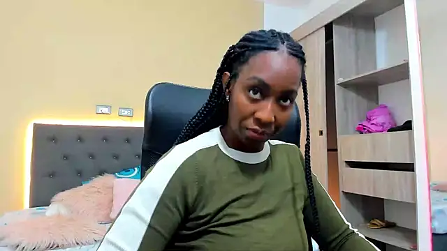 Snapshot of AndreaRossii1 chatting on 09/16/25, 11:44 AndreaRossii1 online show from 09/16/25, 11:44