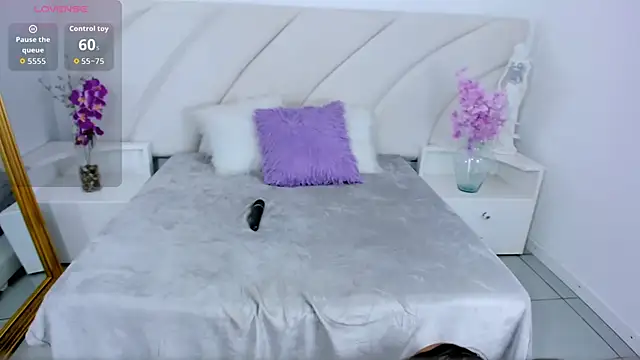 VeraGarnier online show from 10/25/25, 02:13