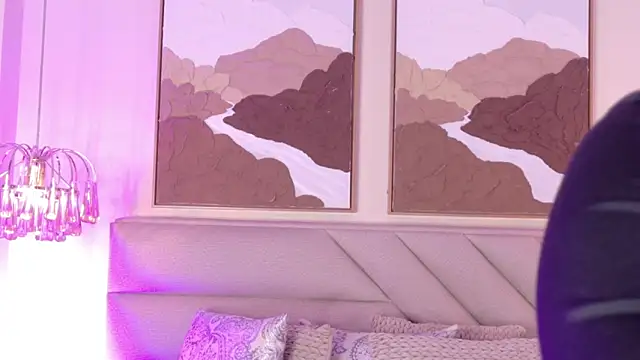 kendalFox  online show from 11/16/25, 03:50