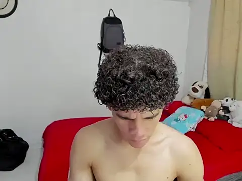 Snapshot of Tom_Blues chatting on 09/29/25, 12:21 Tom Blues online show from 09/29/25, 12:21