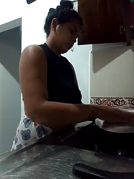 Snapshot of lizz_star chatting on 09/13/25, 05:57 lizz star online show from 09/13/25, 05:57