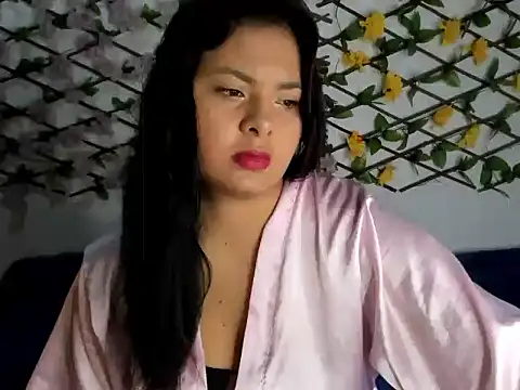 Snapshot of lizz_star chatting on 09/30/25, 04:12 lizz star online show from 09/30/25, 04:12