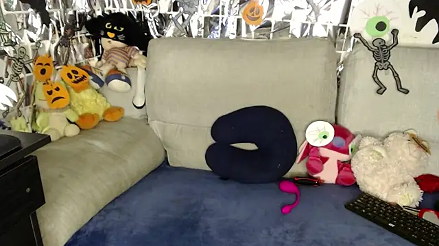 Snapshot of Raycatt1 chatting on 10/22/25, 09:20 Raycatt1 online show from 10/22/25, 09:20