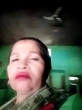 Manavi x online show from 10/09/25, 10:24