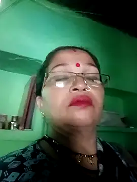 Manavi x online show from 10/10/25, 10:36